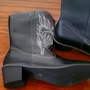Womens boots